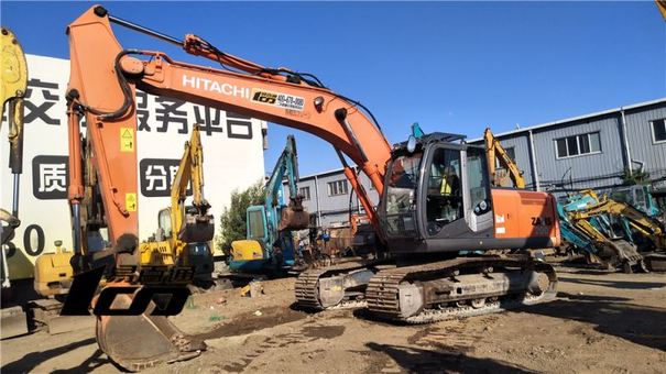 北京出售转让二手6480小时2011年日立ZX200-3挖掘机