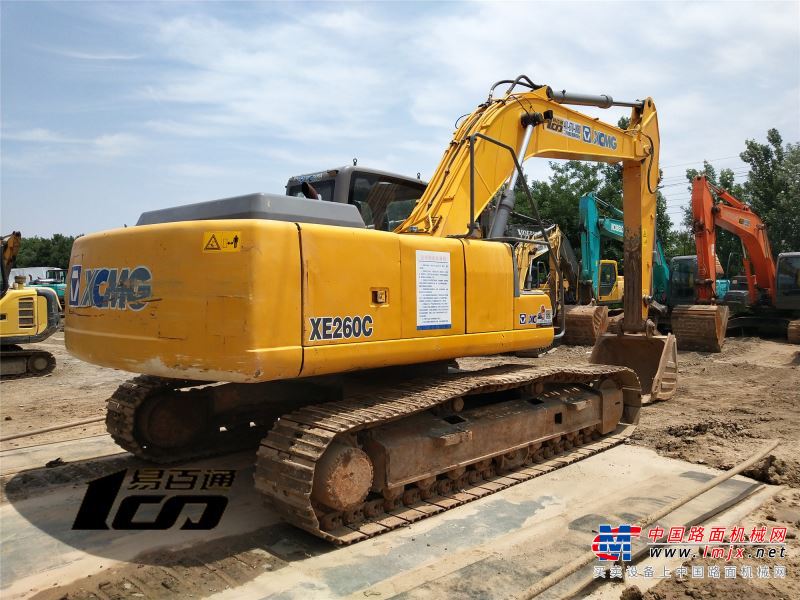 晋中市出售转让二手2011年徐工XE260挖掘机
