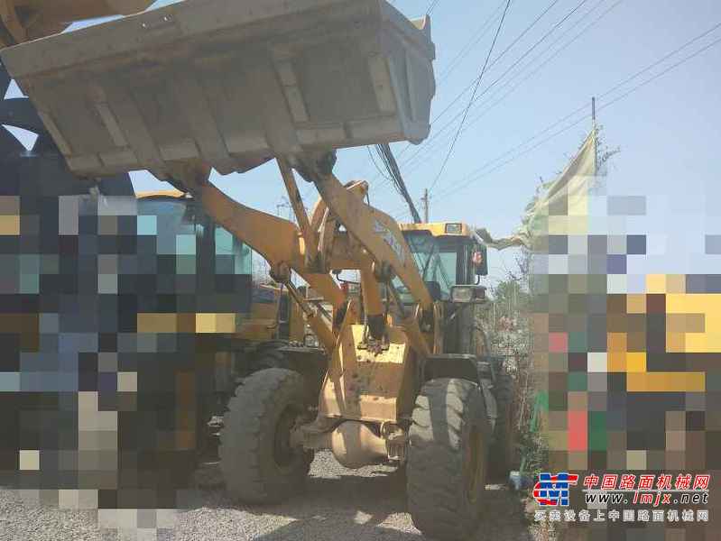 辽宁出售转让二手2000小时2010年徐工LW300F装载机