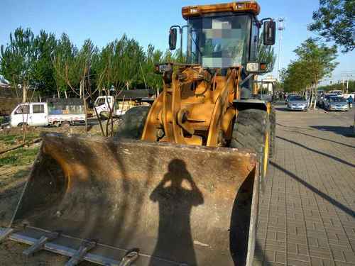 辽宁出售转让二手900小时2011年龙工LG833B装载机