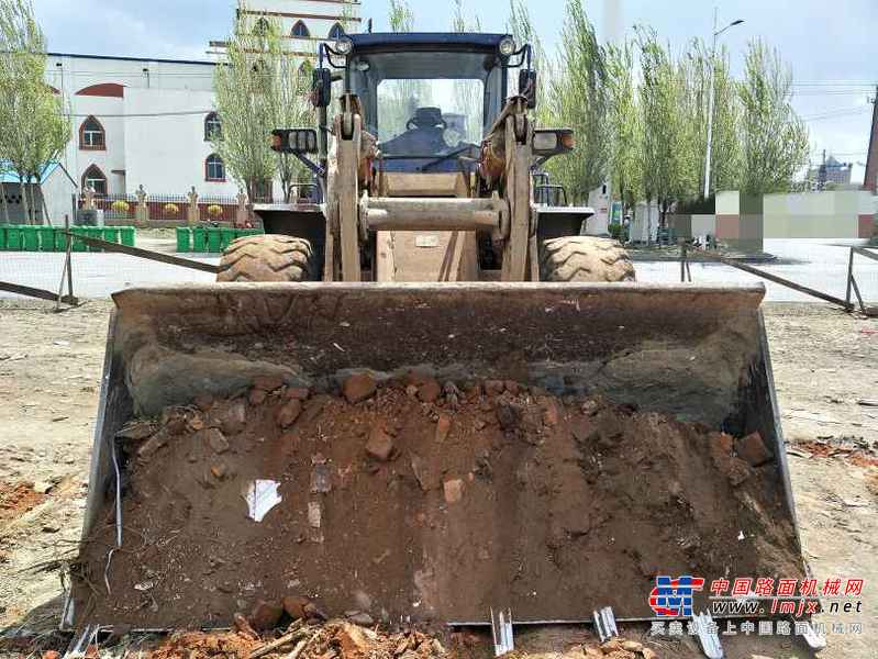 辽宁出售转让二手5000小时2010年龙工LG850装载机