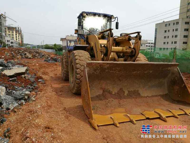 江西出售转让二手6000小时2009年龙工LG850装载机