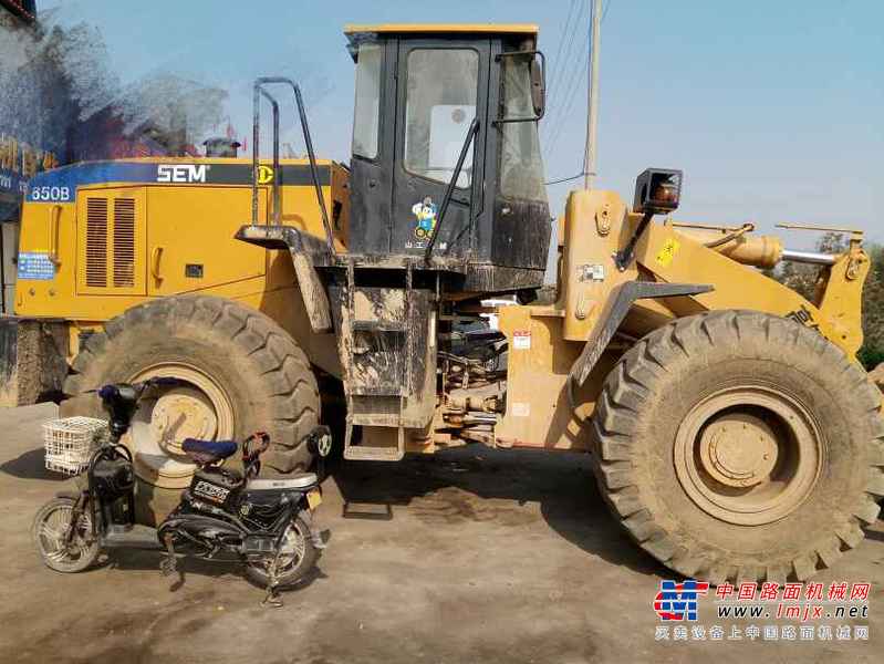 山西出售转让二手600小时2014年山工SEM650B装载机