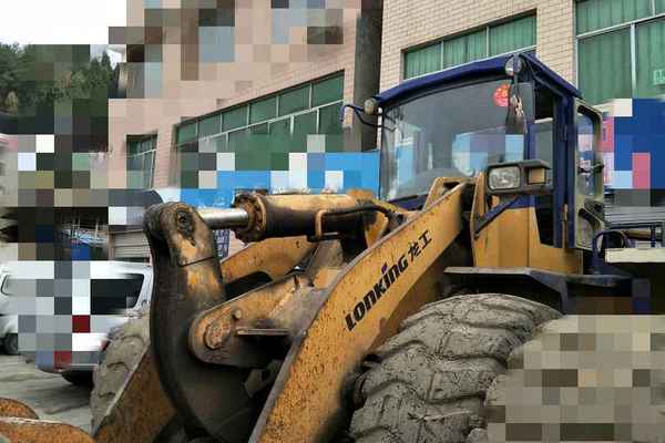 四川出售转让二手5600小时2009年龙工LG855装载机