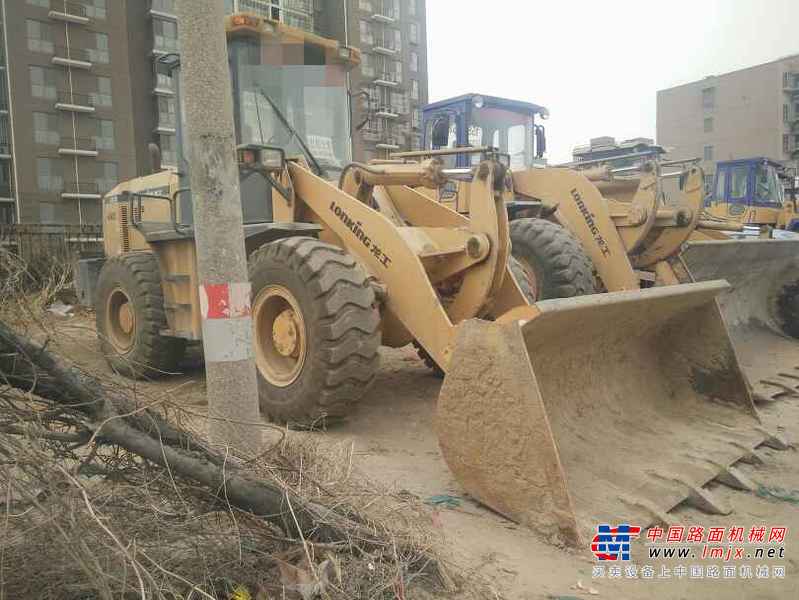 北京出售转让二手1900小时2011年龙工LG833B装载机