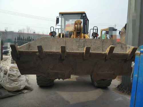 山东出售转让二手2800小时2013年山工SEM650装载机