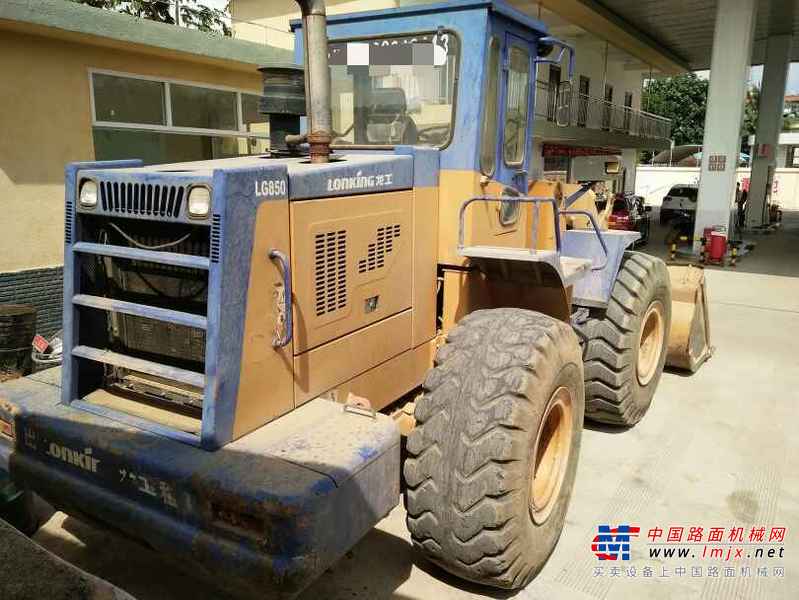 云南出售转让二手5600小时2010年龙工LG850装载机
