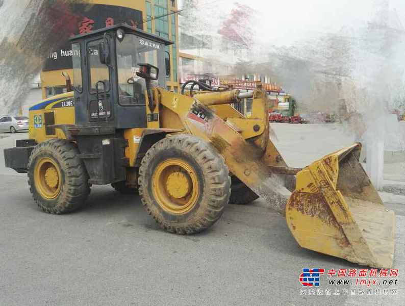 山东出售转让二手10000小时2011年山工ZL30E装载机