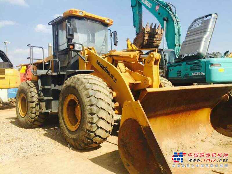 云南出售转让二手1800小时2015年龙工LG855D装载机