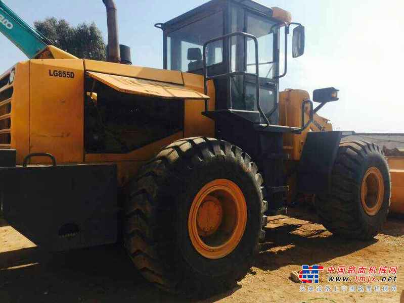 云南出售转让二手4800小时2012年龙工LG855D装载机