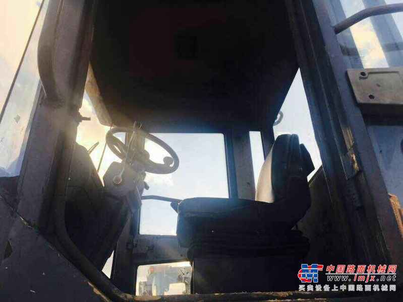云南出售转让二手2800小时2012年龙工LG855D装载机