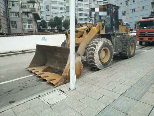 重庆出售转让二手7000小时2011年山工SEM652B装载机