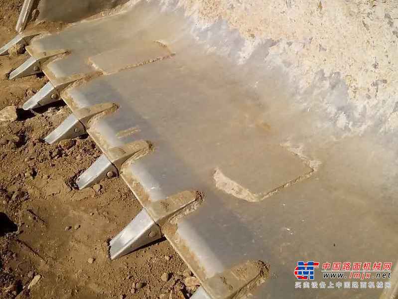 辽宁出售转让二手7000小时2010年龙工850装载机