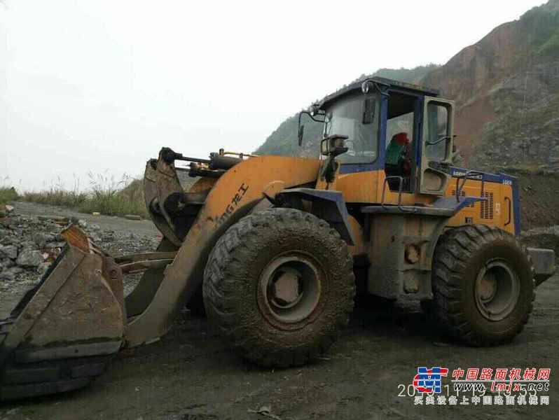 江西出售转让二手5600小时2010年龙工LG853B装载机