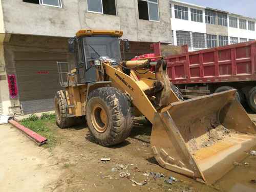 河南出售转让二手3800小时2011年龙工LG855D装载机