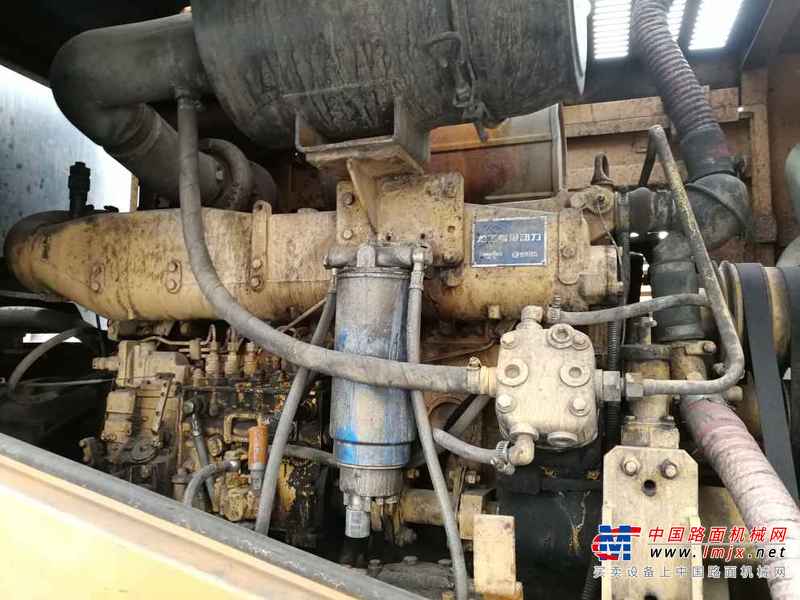 内蒙古出售转让二手6000小时2011年龙工LG855D装载机