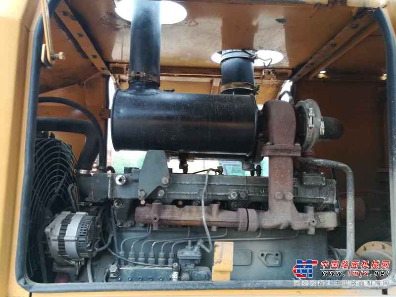 陕西出售转让二手1000小时2015年龙工LG833装载机