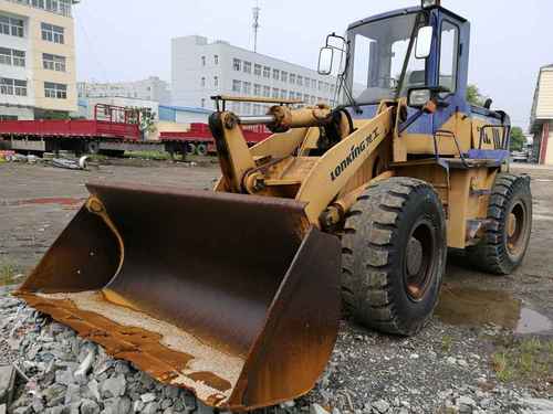 安徽出售转让二手8000小时2011年龙工LG833装载机
