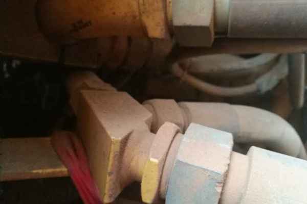 江西出售转让二手6000小时2010年龙工LG853B装载机