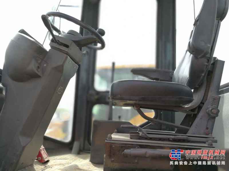 陕西出售转让二手1000小时2015年柳工CLG836装载机