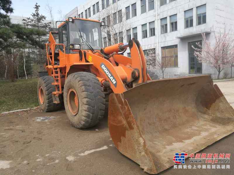 吉林出售转让二手2000小时2011年斗山DL503装载机