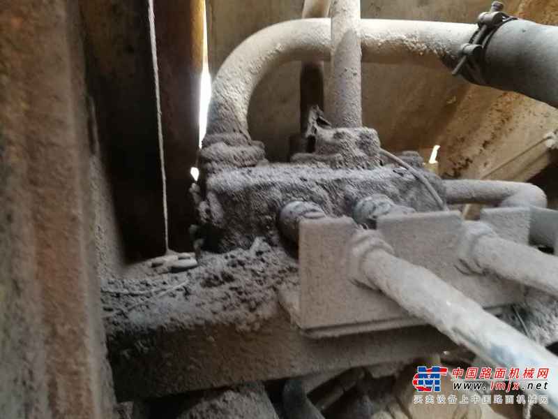 陕西出售转让二手4000小时2010年龙工LG850装载机