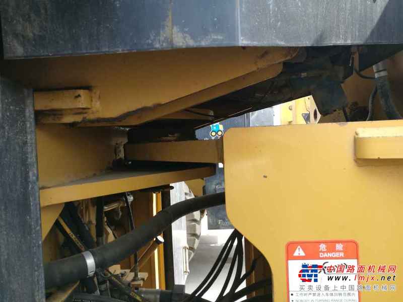 山东出售转让二手6523小时2010年山工SEM650装载机