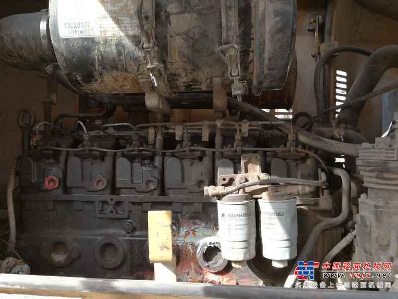 陕西出售转让二手3000小时2010年龙工LG833B装载机