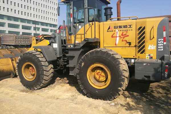 内蒙古出售转让二手5000小时2011年临工LG953装载机