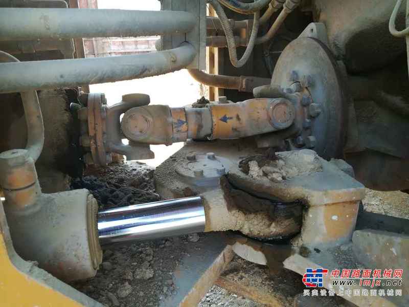 山东出售转让二手3200小时2013年龙工LG855D装载机