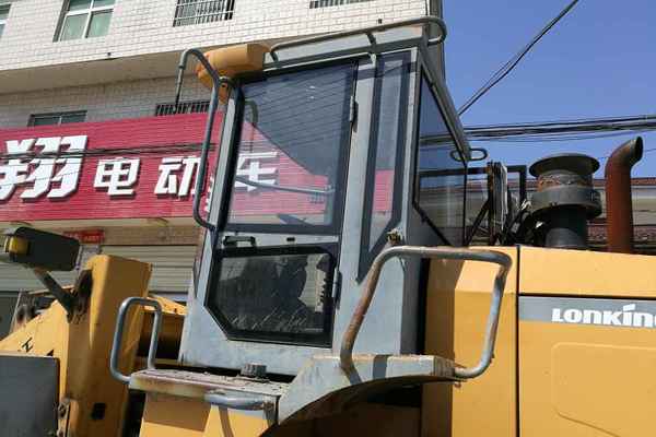 安徽出售转让二手6000小时2012年龙工LG855装载机