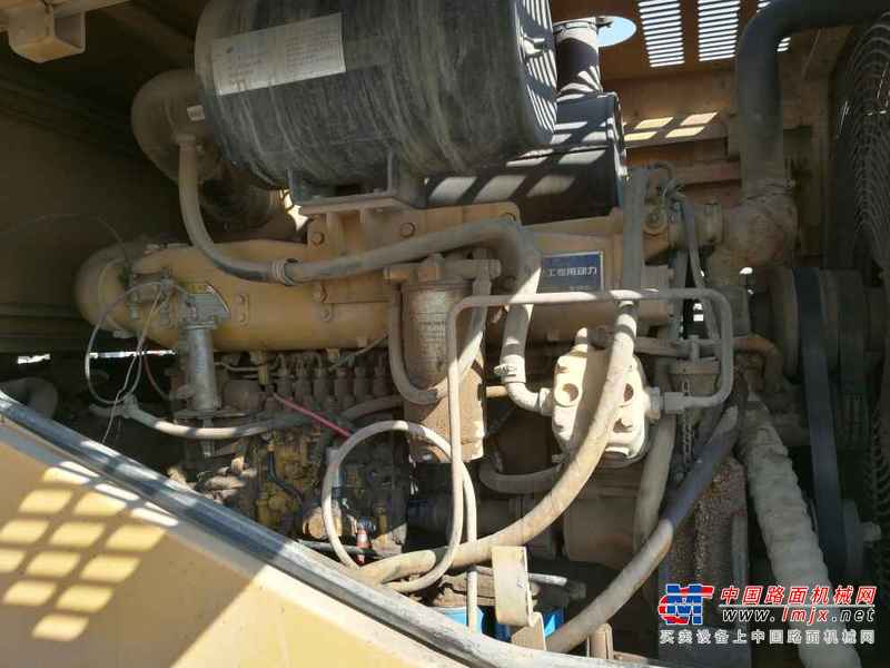 内蒙古出售转让二手6000小时2010年龙工LG855B装载机
