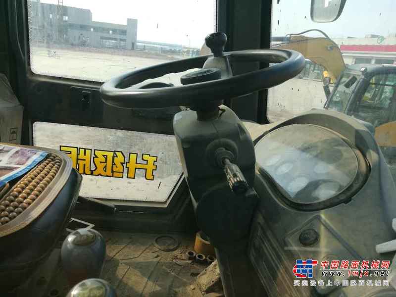 山东出售转让二手2352小时2011年福田雷沃FL935E装载机