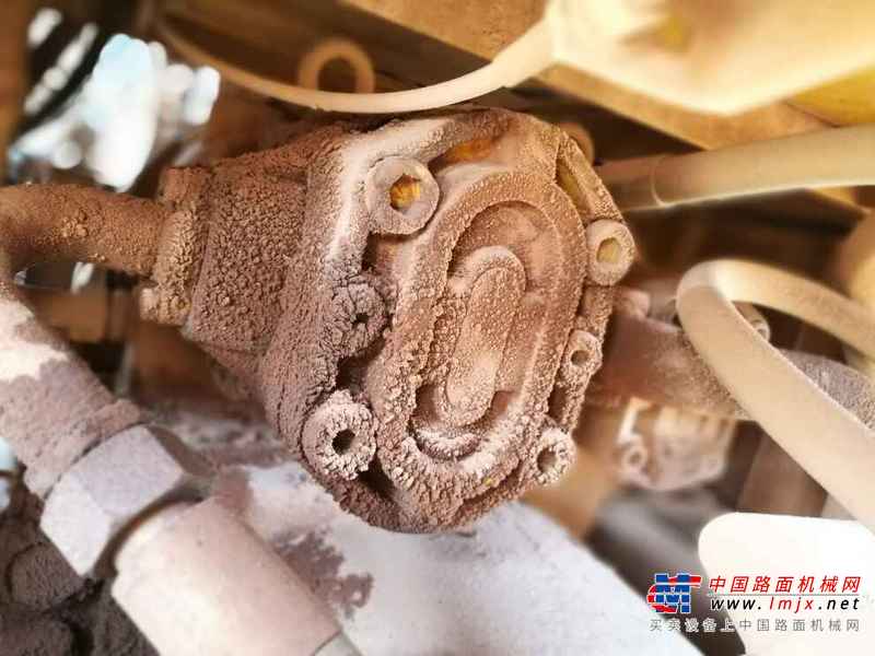 江西出售转让二手6500小时2010年晋工JGM753装载机