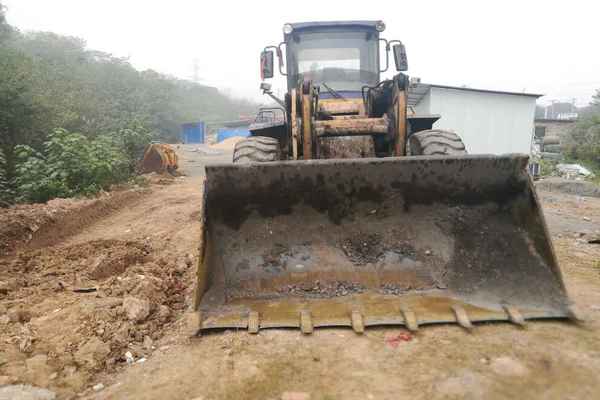 江西出售转让二手6500小时2011年龙工850装载机