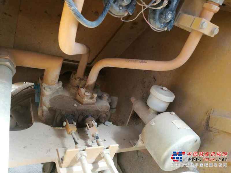 云南出售转让二手6000小时2011年龙工LG855B装载机