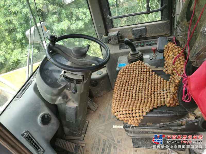 云南出售转让二手2400小时2011年临工LG956L装载机