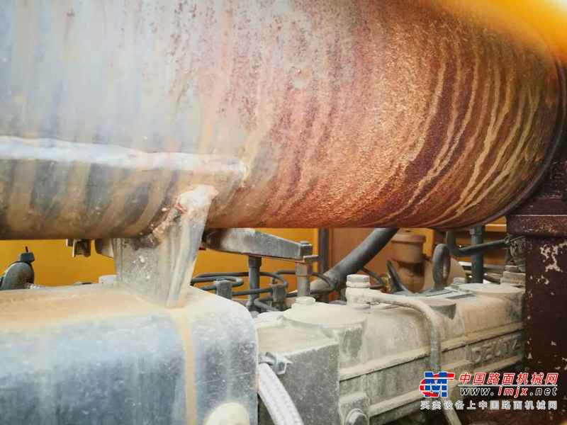 江西出售转让二手3000小时2014年龙工LG833B装载机