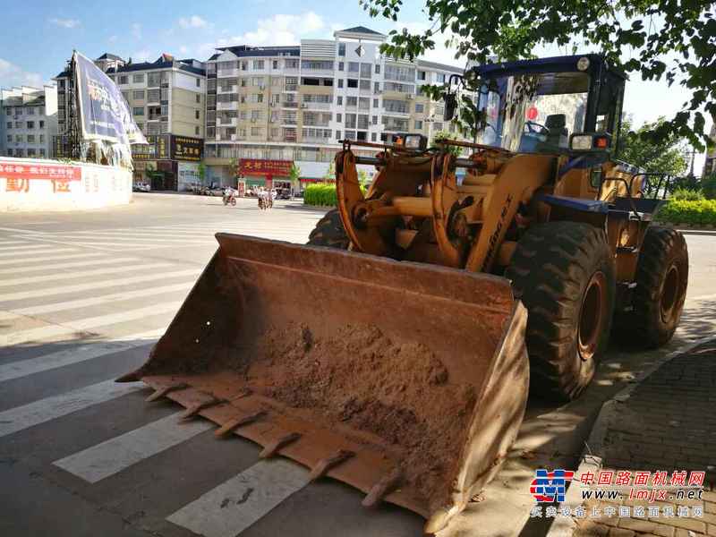 江西出售转让二手8500小时2009年龙工850装载机