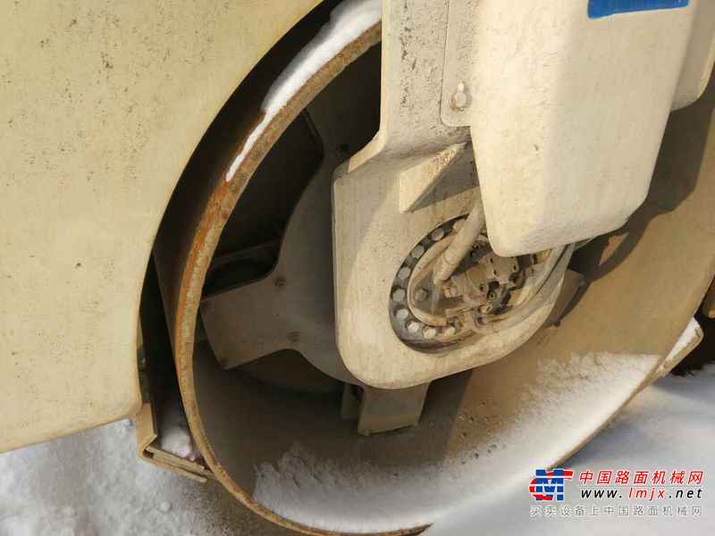 吉林出售转让二手4951小时2009年徐工XD131双钢轮压路机