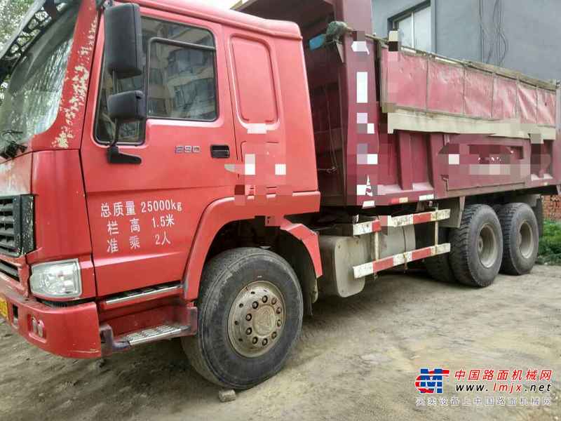 吉林出售转让二手2011年中国重汽豪沃ZZ5437N466741自卸车