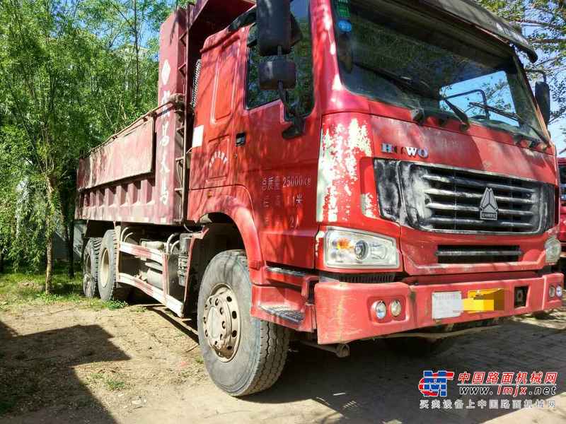 吉林出售转让二手2010年中国重汽豪沃ZZ5437N466741自卸车