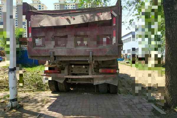 吉林出售转让二手2010年中国重汽豪沃ZZ3257N5247自卸车