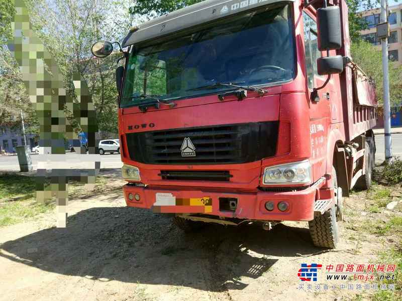 吉林出售转让二手2010年中国重汽豪沃ZZ3257N5247自卸车