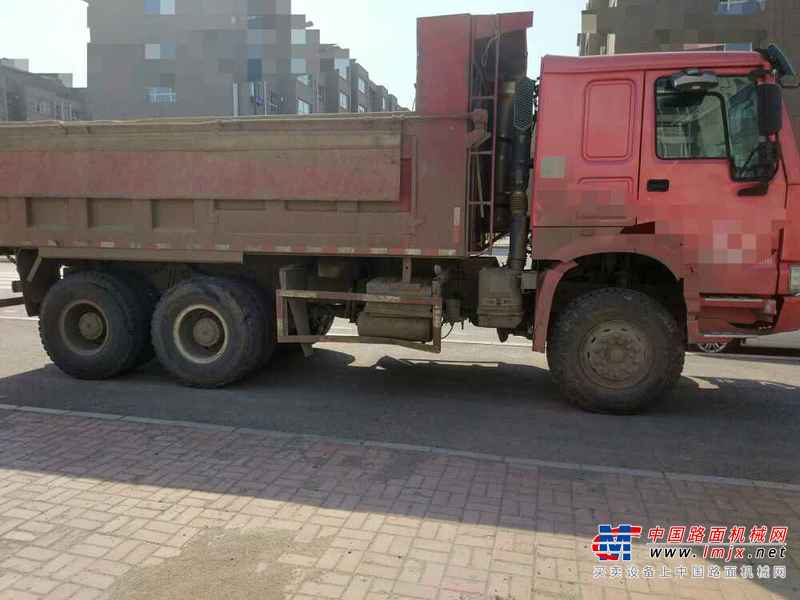 吉林出售转让二手2010年中国重汽豪沃ZZ5437N466741自卸车