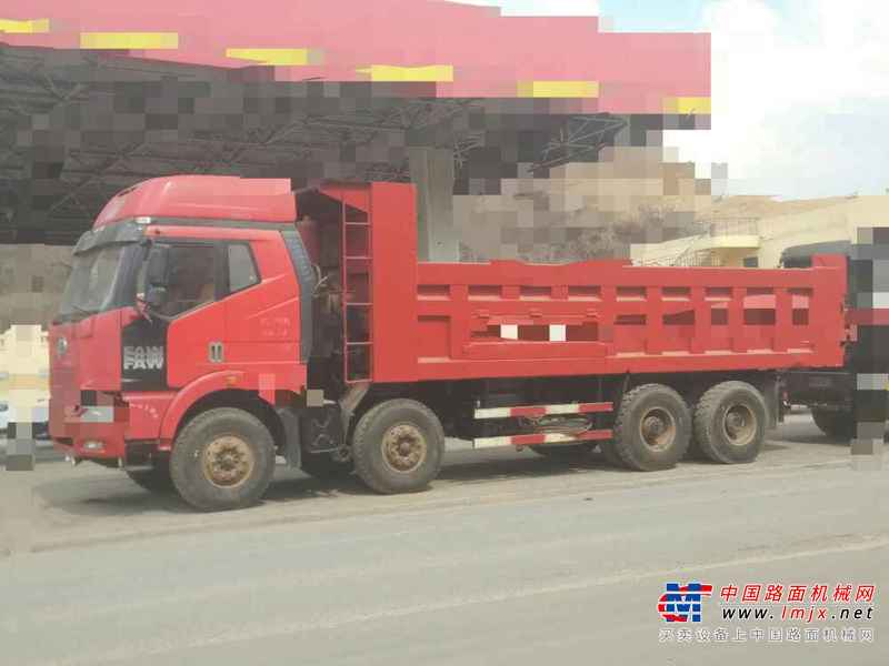 吉林出售转让二手2010年中国重汽豪沃ZZ3257N5247自卸车