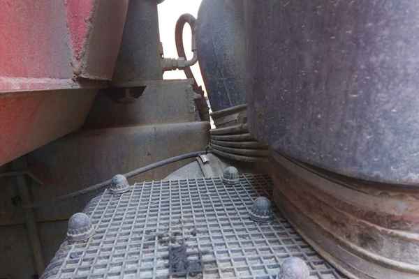 吉林出售转让二手2010年中国重汽豪沃ZZ3257N3847D1自卸车