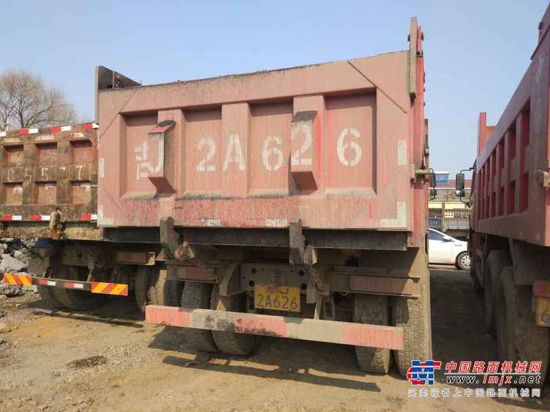 吉林出售转让二手2010年中国重汽豪沃ZZ3257N3847D1N7WA自卸车