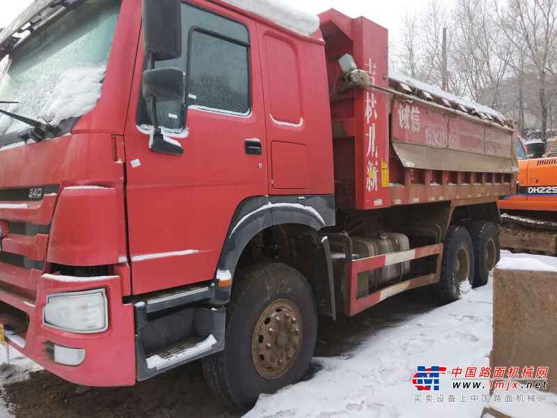 吉林出售转让二手2009年中国重汽豪沃ZZ3257N5247自卸车