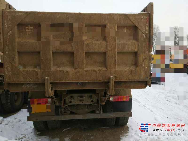 吉林出售转让二手2009年中国重汽豪沃ZZ3257N5247自卸车